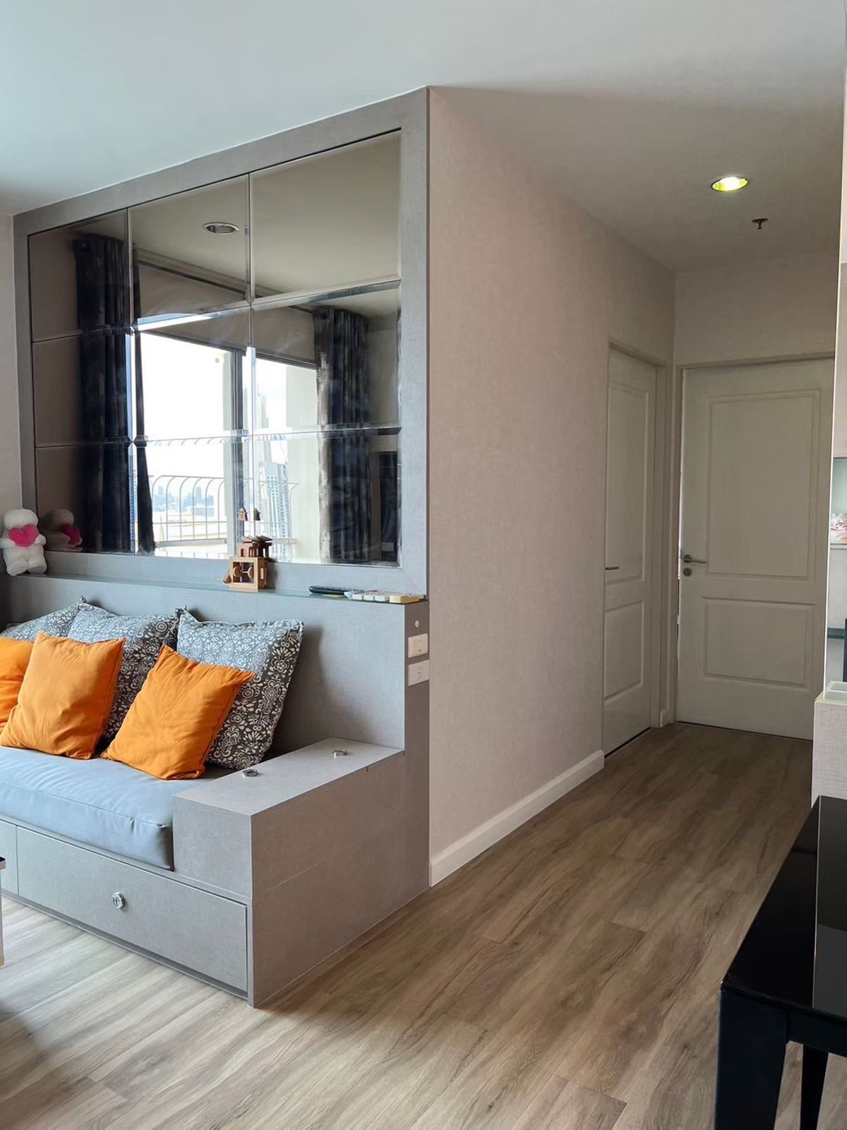 ขายคอนโดวงเวียนใหญ่ เจริญนคร : For Sale Condo Q House Condo Sathorn  (S15-34429)