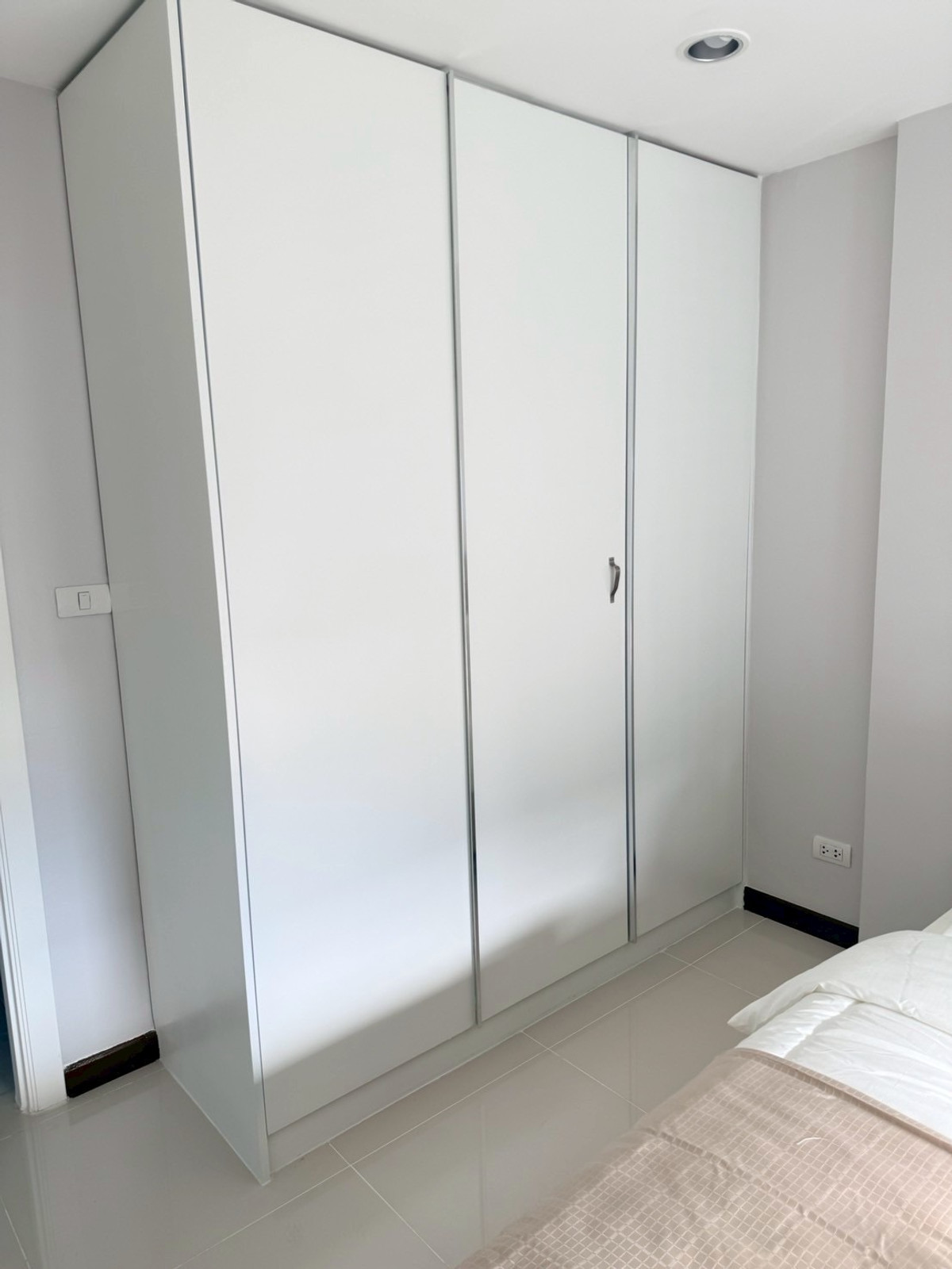 ให้เช่าคอนโดพระราม 9 เพชรบุรีตัดใหม่ RCA : ให้ เช่า ด่วน Life asoke 1Bedroom ไลฟ์ อโศก (ห้องพร้อมอยู่)