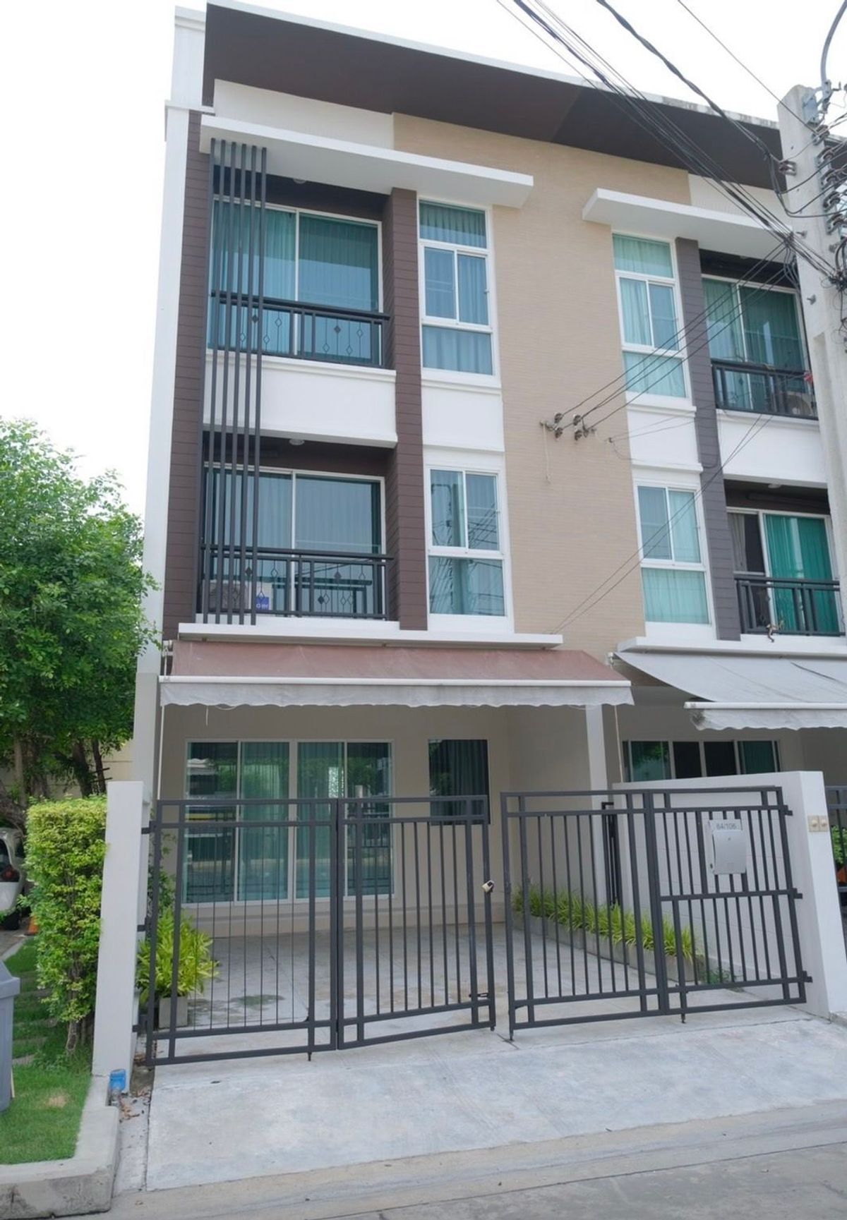 ให้เช่าทาวน์โฮมโชคชัย4 ลาดพร้าว71 : ให้เช่าทาวน์เฮาส์ 3ชั้น โชคชัย4 