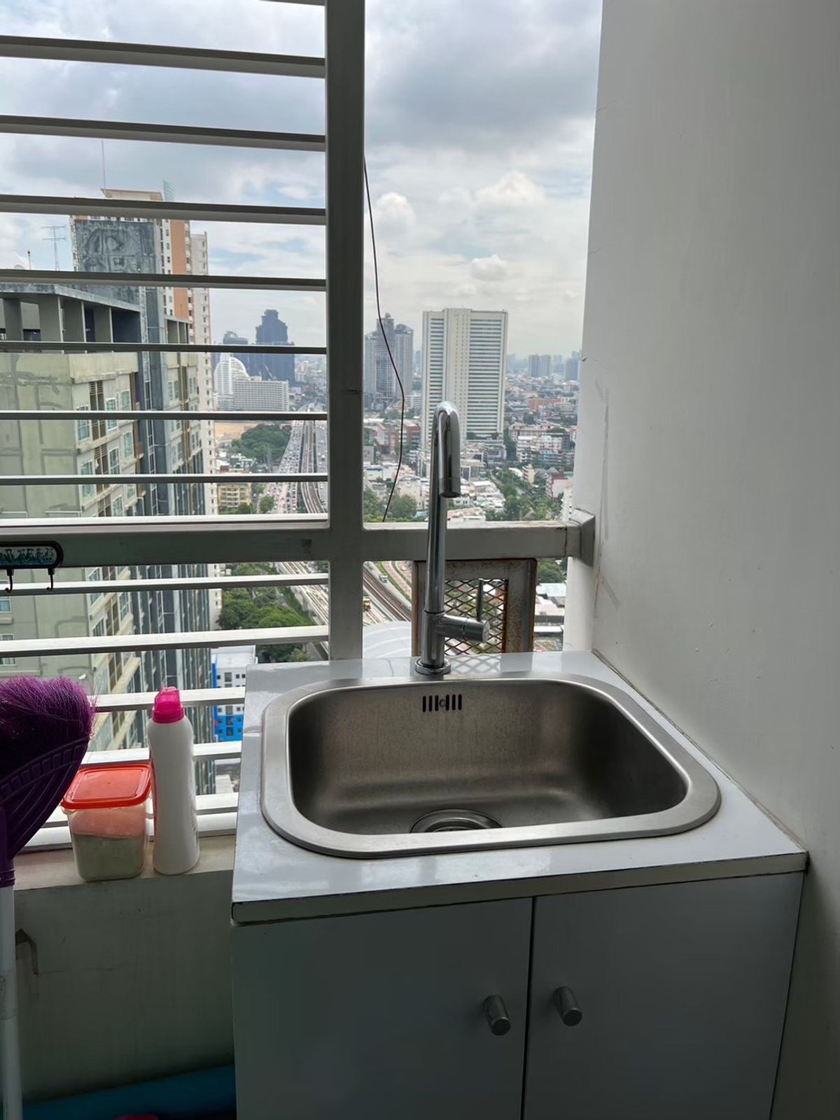ขายคอนโดวงเวียนใหญ่ เจริญนคร : For Sale Condo Q House Condo Sathorn  (S15-34429)