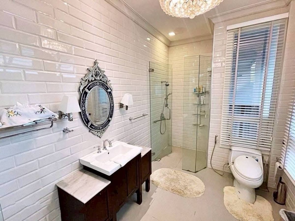 HouseChaengwatana, Muangthong : 3 -storey detached house, Muang Thong Thani Soi Project 5