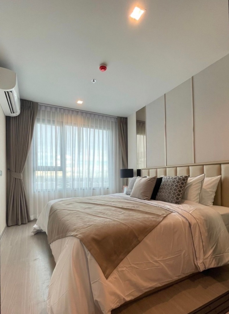 ให้เช่าคอนโดลาดพร้าว เซ็นทรัลลาดพร้าว : • Room for rent next to BTS sky train, high speed internet included!! 
