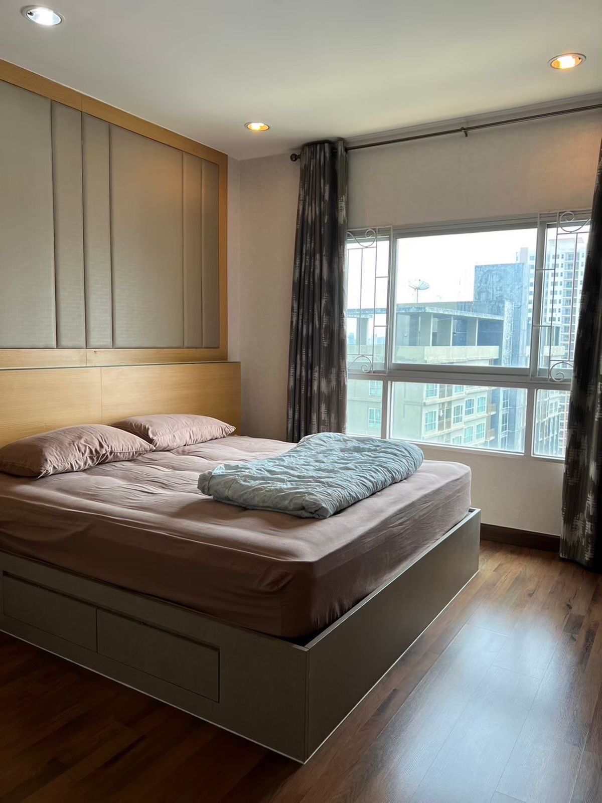 ขายคอนโดวงเวียนใหญ่ เจริญนคร : For Sale Condo Q House Condo Sathorn  (S15-34429)