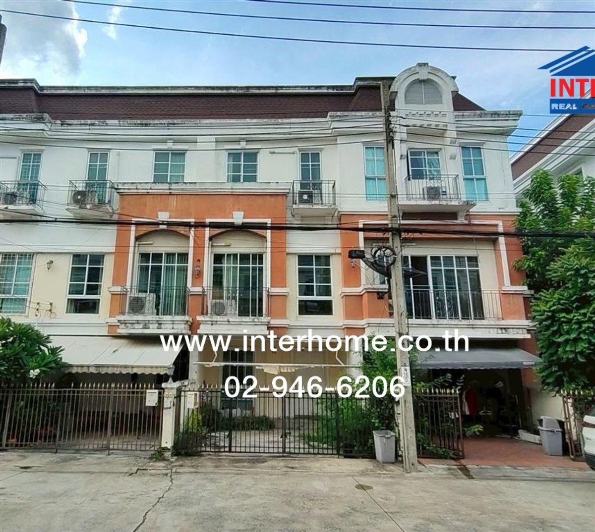 ขายทาวน์โฮมเกษตร นวมินทร์ ลาดปลาเค้า : ทาวน์โฮม 2 ชั้น 21.6 ตร.ว. หมู่บ้านพลัสซิตี้พาร์ค ซอยนวลจันทร์ 32 ถนนนวมินทร์รามอินทรา เขตบึงกุ่ม กรุงเทพมหานคร