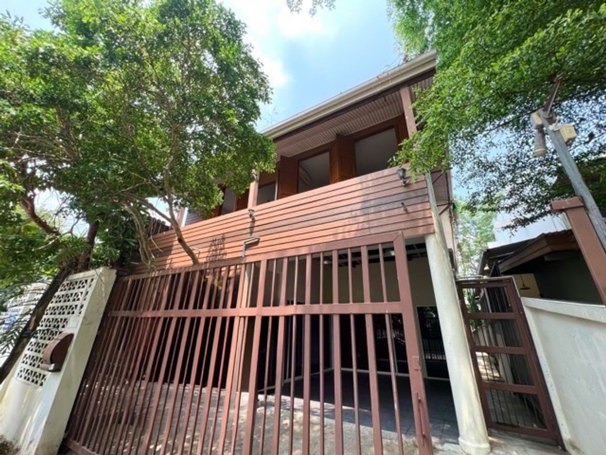 ขายบ้านมีนบุรี-ร่มเกล้า : 🌅 บ้านติดทะเลสาบกลางเมือง! บรรยากาศรีสอร์ทในหมู่บ้านสัมมากร รามคำแหง