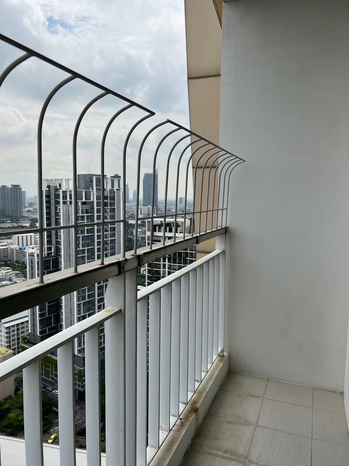 ขายคอนโดวงเวียนใหญ่ เจริญนคร : For Sale Condo Q House Condo Sathorn  (S15-34429)