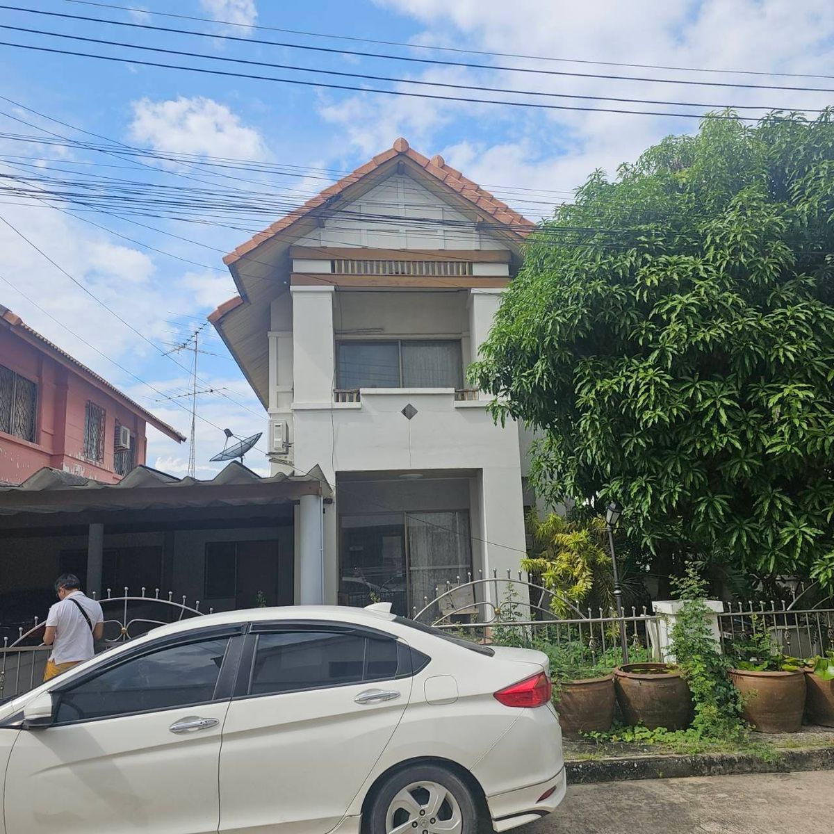 ขายบ้านพัทยา บางแสน ชลบุรี สัตหีบ : ขายบ้านเดี่ยว 2 ชั้น 57 ตร.ว. หมู่บ้านคันทรีปาร์ค บางแสน หนองมน ชลบุรี