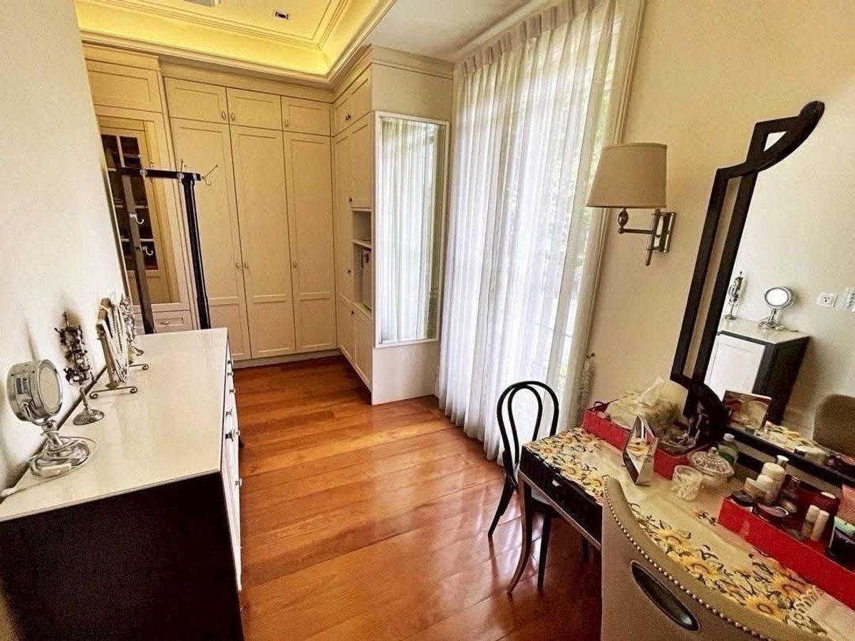 HouseChaengwatana, Muangthong : 3 -storey detached house, Muang Thong Thani Soi Project 5