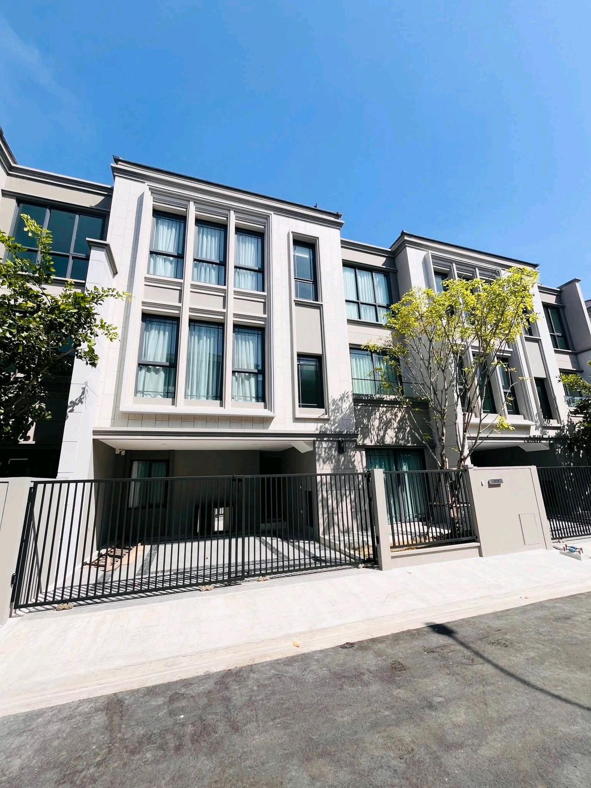 For RentHouseOnnut, Udomsuk : 🌜⭐️🌛luxury Townhome 3 layers of Sukhumvit 77 Cl