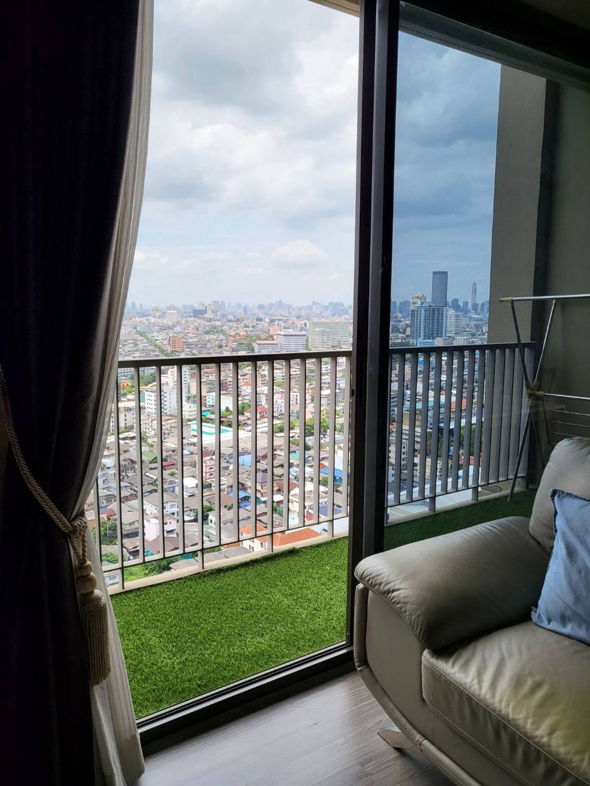 For RentCondoWongwianyai, Charoennakor : For Rent Condo Nye by Sansiri fully furnished (S15-26517)