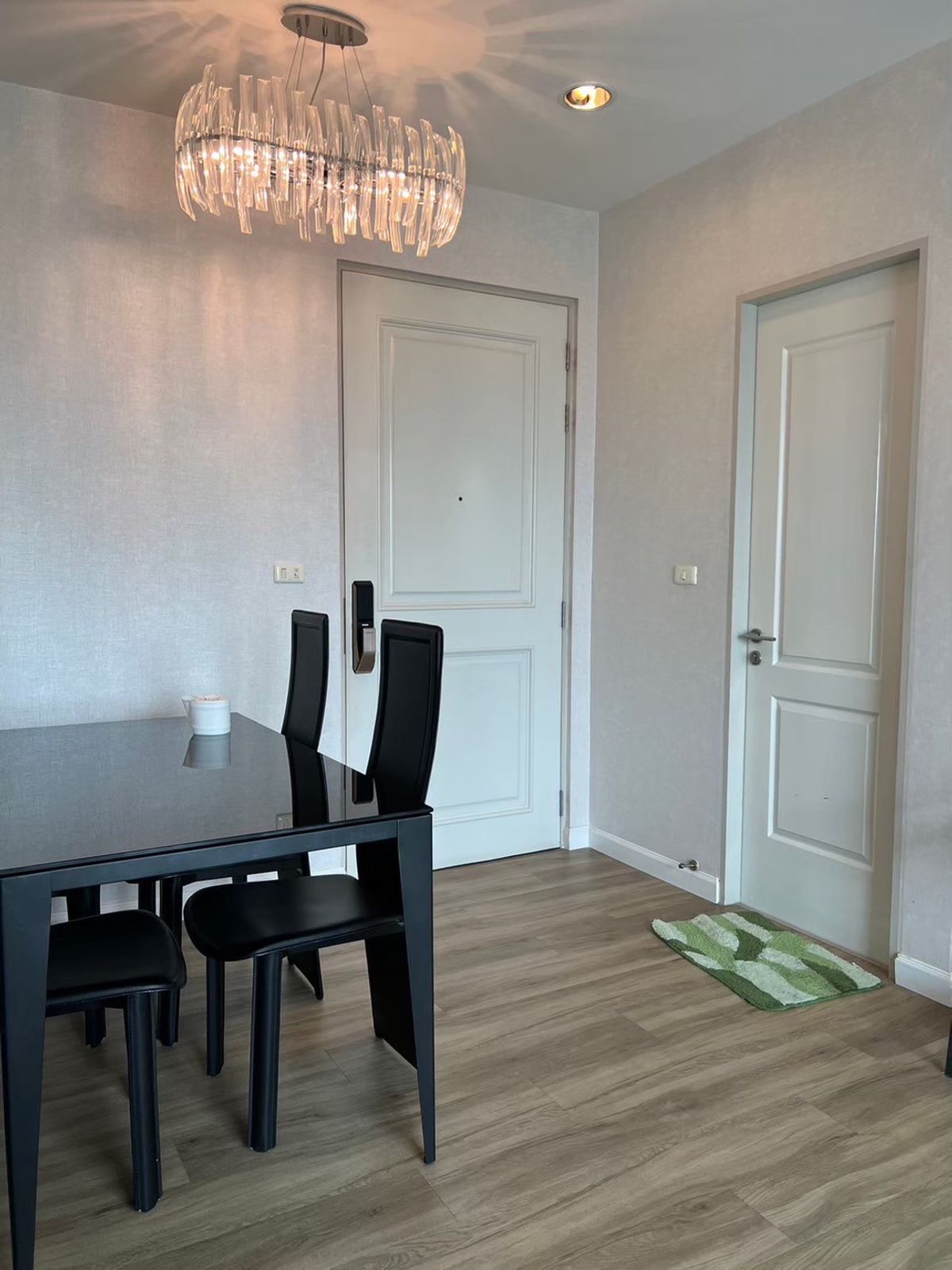 ขายคอนโดวงเวียนใหญ่ เจริญนคร : For Sale Condo Q House Condo Sathorn  (S15-34429)