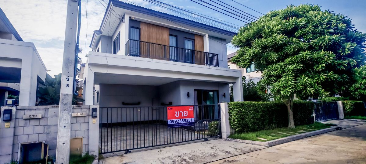 For SaleHouseRathburana, Suksawat : Modern style house for sale, Centro Rama 2-Phuttha Bucha, near the expressway, convenient to connect to Sathorn