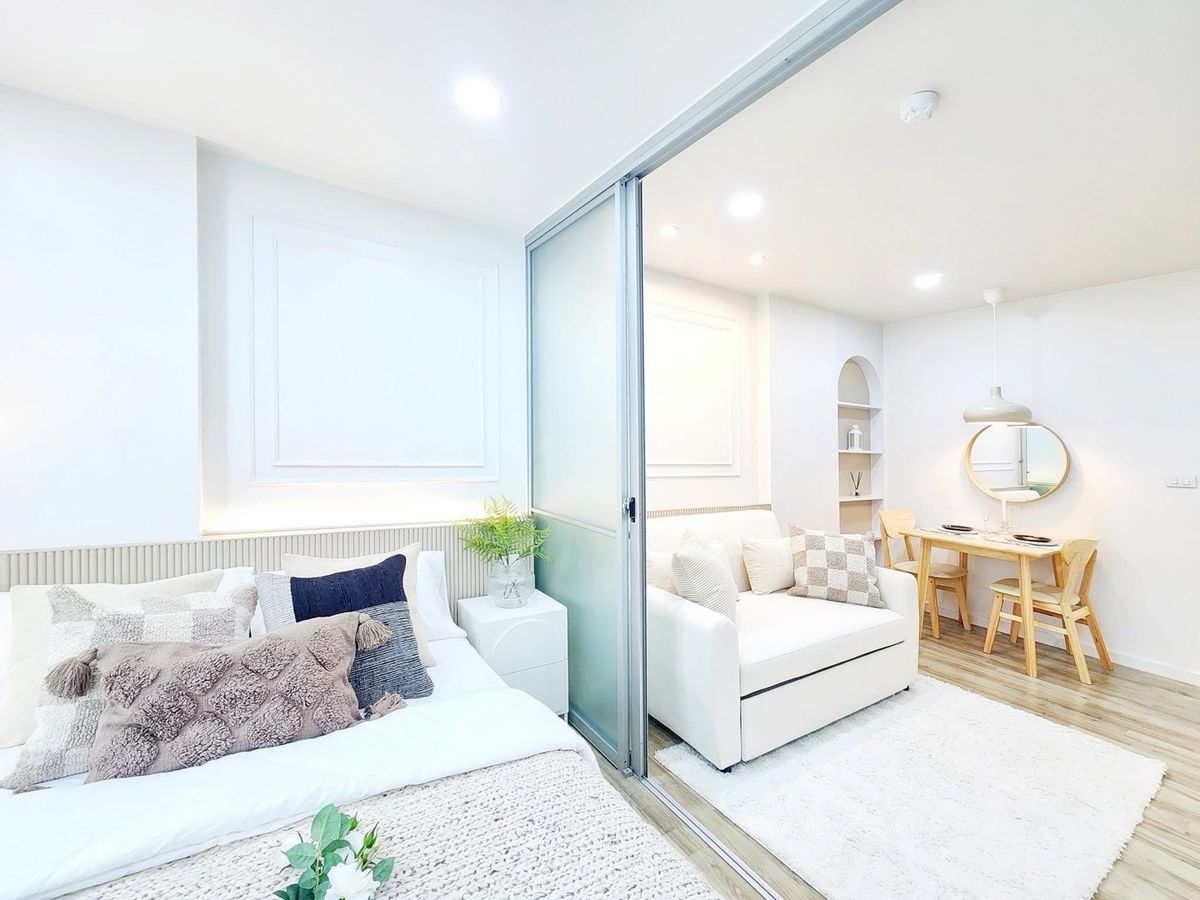 ขายคอนโดลาดกระบัง สุวรรณภูมิ : มาละจ้า คอนโดโซนพระราม9 เอาใจสายผ่อนสบายกระเป๋า เริ่มต้นผ่อนเบาๆเพียง6,000 บาท ห้องสวย เฟอร์เเน่นครบ พร้อมอยู่เลยจ้า