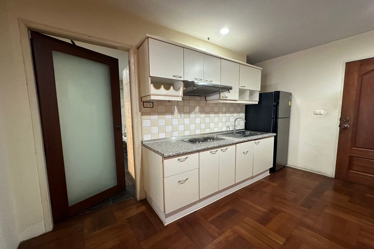 คอนโดสุขุมวิท อโศก ทองหล่อ : 🔥 สำหรับขาย - เช่า !!🔥 Code C20240900059..........Asoke Place, 1 ห้องนอน, 1 ห้องน้ำ, ชั้นสูง, แต่งครบ, พร้อมเข้าอยู่, ราคาพิเศษ!!📣📣