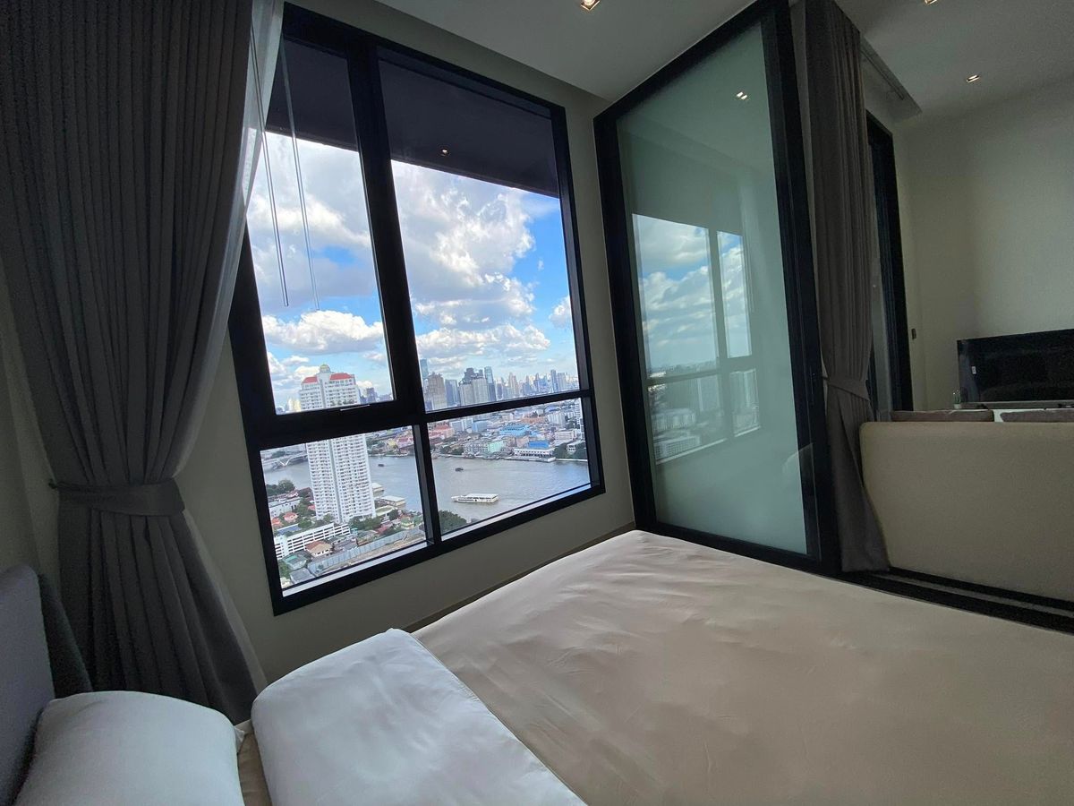 ขายคอนโดวงเวียนใหญ่ เจริญนคร : Chapter Charoennakhon - Riverside / 1 Bedroom (SALE WITH TENANT), แชปเตอร์ เจริญนคร - ริเวอร์ไซด์ / 1 ห้องนอน (ขายพร้อมผู้เช่า) MHOW624