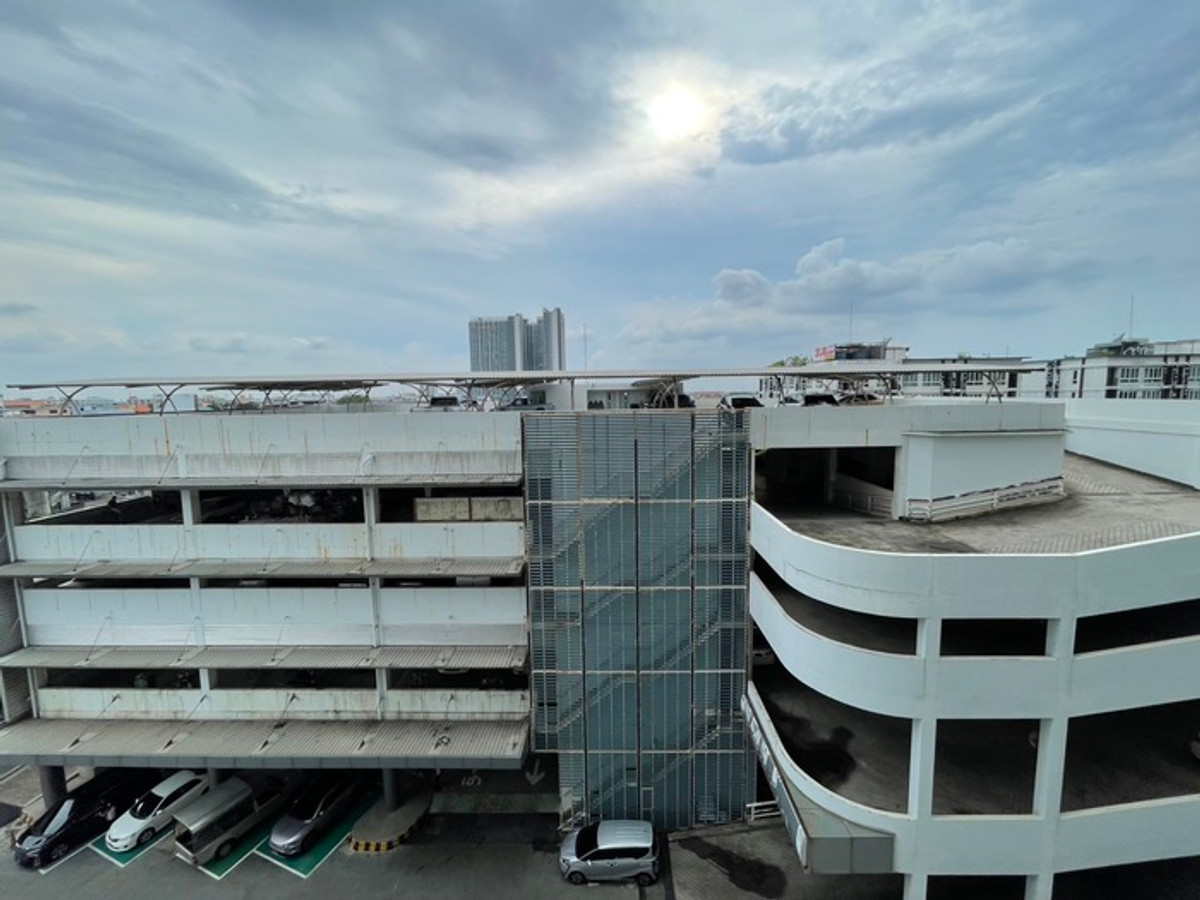 ให้เช่าคอนโดบางแค เพชรเกษม : 🎨ให้เช่า!!  1 ห้องนอน 1 ห้องน้ำ  ชั้น 9  เพียง 13,000 บาท // คอนโด Supalai Loft ภาษีเจริญ ใกล้ MRT ภาษีเจริญ  200 เมตร // 0653562745  เดอะทอย 🎨