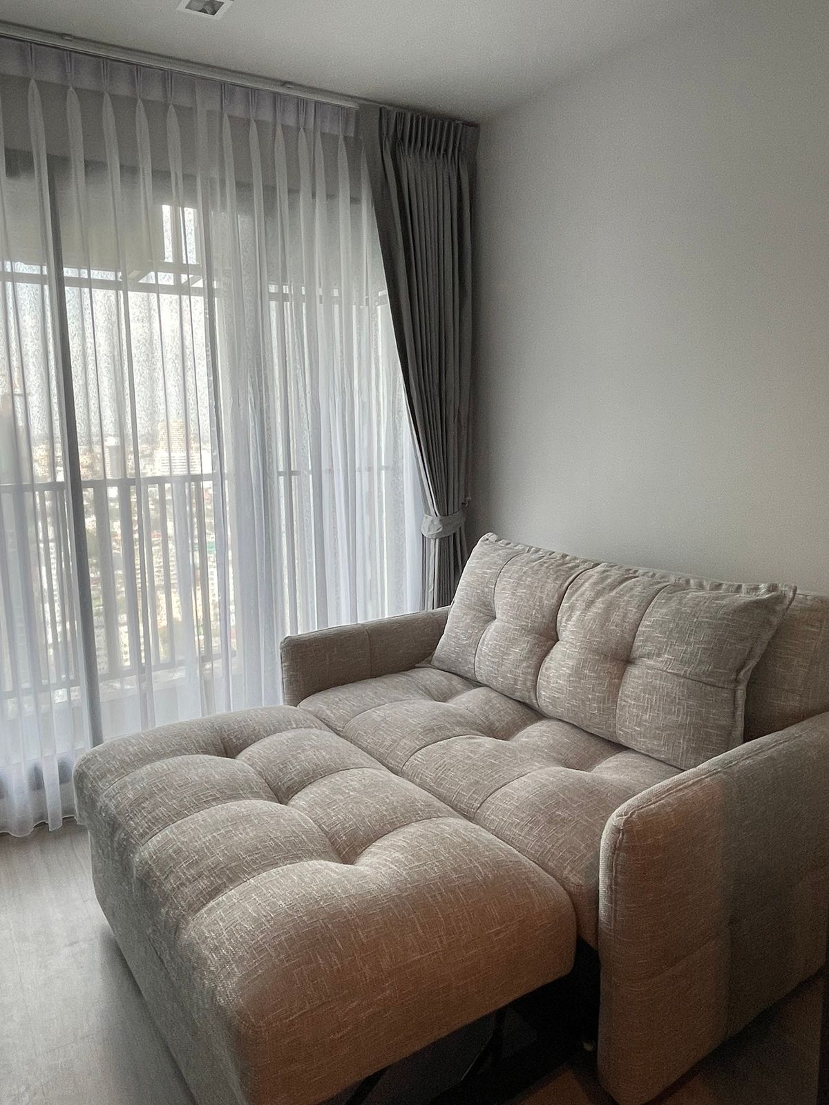For RentCondoLadprao, Central Ladprao : !! Beautiful room for rent. Life Ladprao condo near BTS five Lat Phrao Intersection.