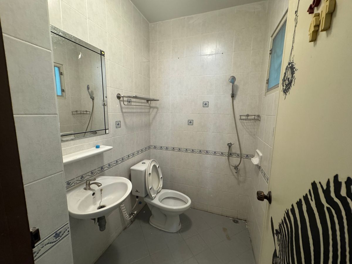 For SaleTownhomePathum Thani,Rangsit, Thammasat : 🏡 Good price, do not miss the townhouse. Sue village Rangsit-Nakhon Nayok Road, Khlong 3🏡