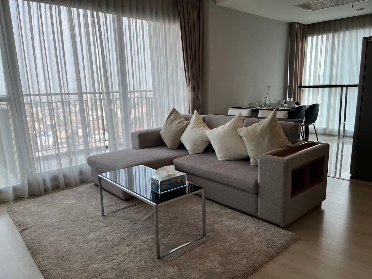 ให้เช่าคอนโดรัชดา ห้วยขวาง : Life Ratchadapisek near MRT Huai Khwang