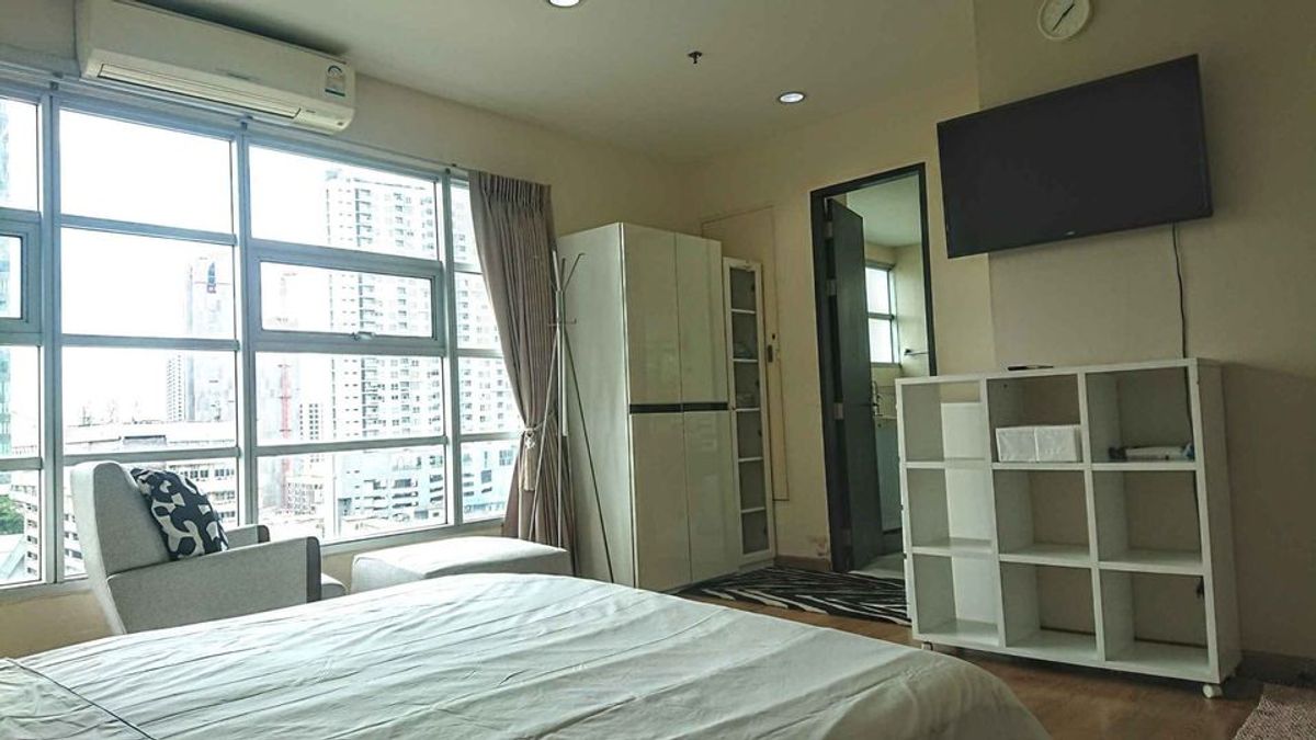 For RentCondoRatchathewi,Phayathai : Baan Klang Krung Siam Pathumwan【𝐑𝐄𝐍𝐓】🔥Modern 2-bedroom room, very spacious, near BTS Ratchathewi🔥  Contact Line ID: @hacondo