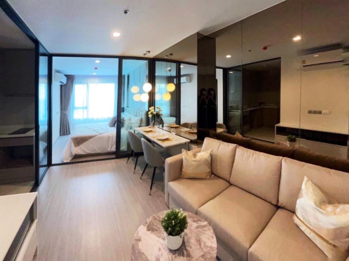 For RentCondoLadprao, Central Ladprao : • Room for rent next to BTS sky train, high speed internet included!! 