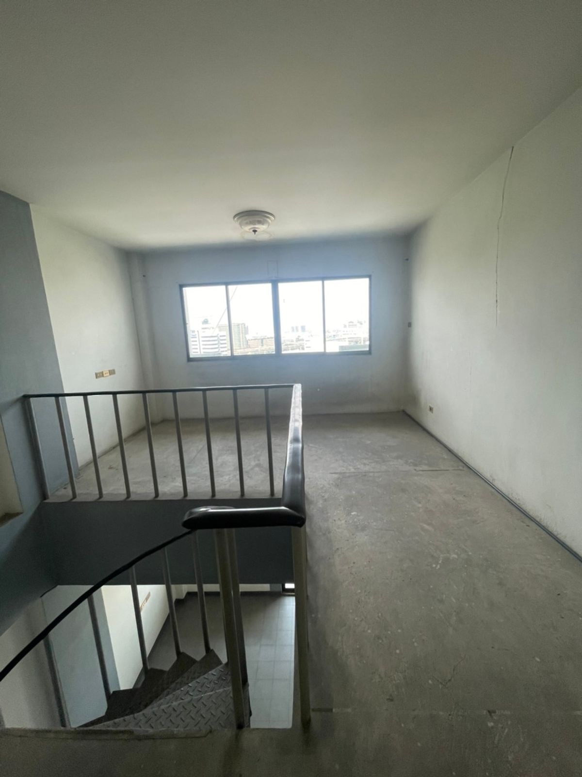 ขายคอนโดวิภาวดี ดอนเมือง หลักสี่ : 🔥ด่วนทรัพย์ธนาคาร🔥ขายห้องชุด แอร์พอร์ทเรสซิเดนท์เชียล คอนโด