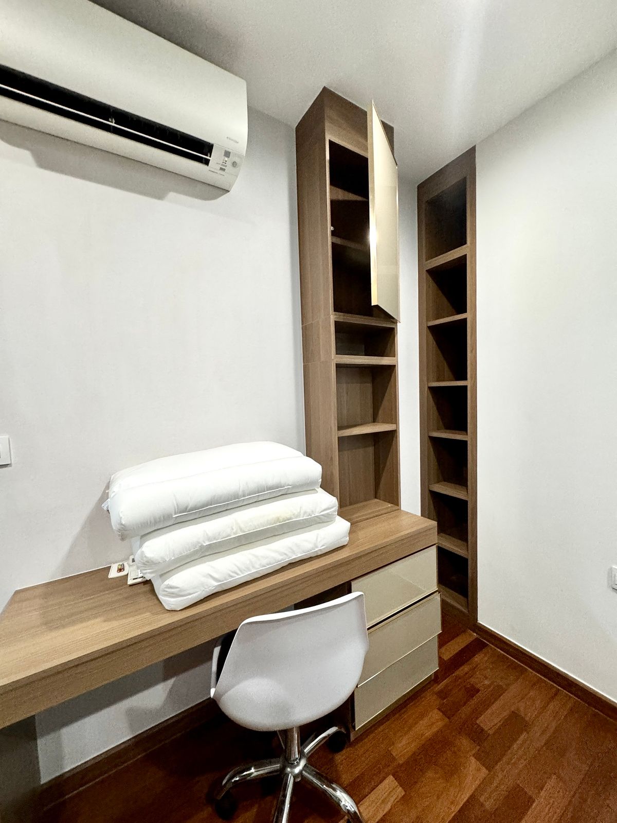 For RentCondoRatchathewi,Phayathai : New Room! Wish Signature Midtown Siam with Private Lift💖 2Bedrooms 1Bathroom- High Floor- Fully Furnished-Rady to Move in