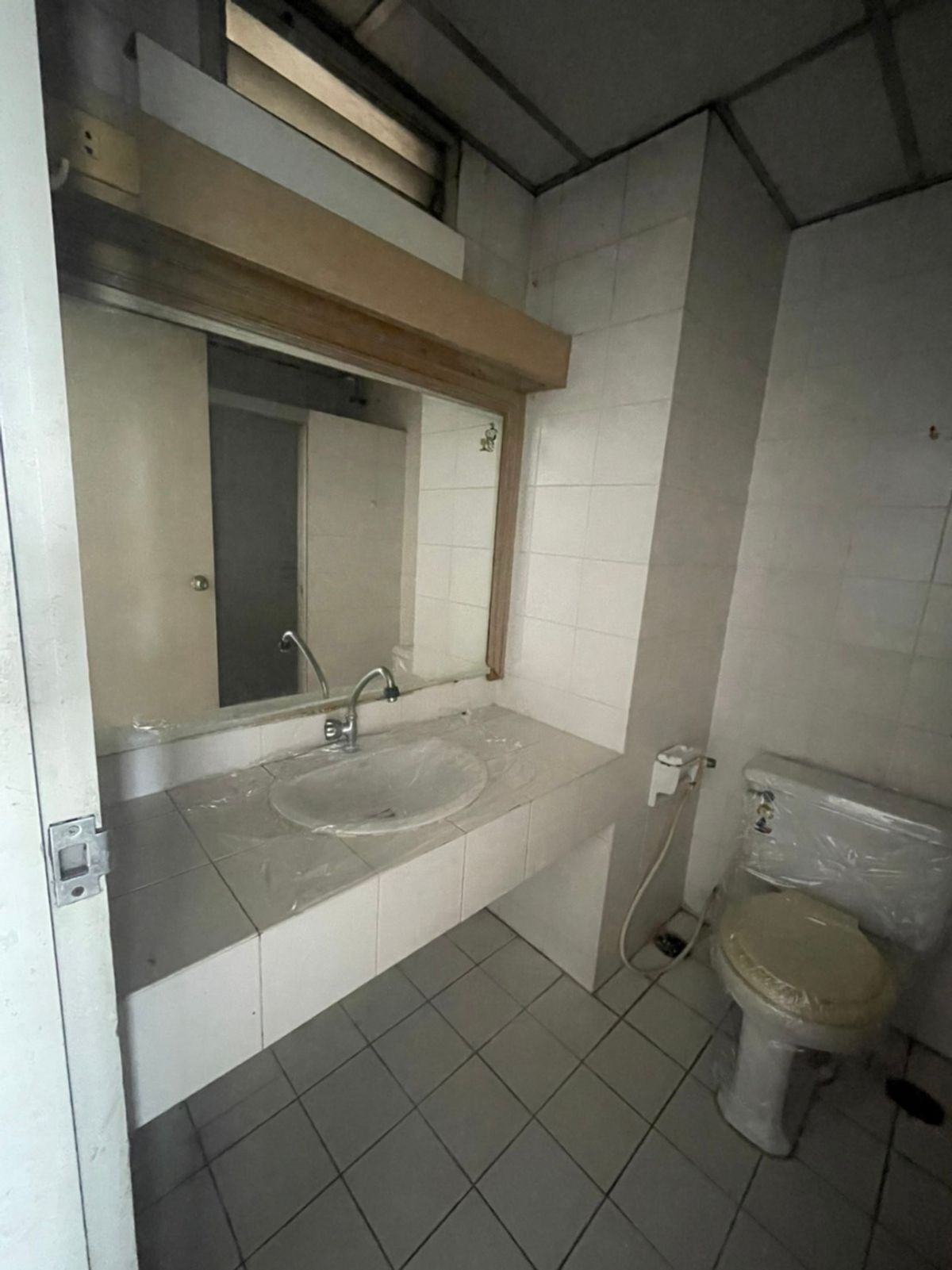 ขายคอนโดวิภาวดี ดอนเมือง หลักสี่ : 🔥ด่วนทรัพย์ธนาคาร🔥ขายห้องชุด แอร์พอร์ทเรสซิเดนท์เชียล คอนโด