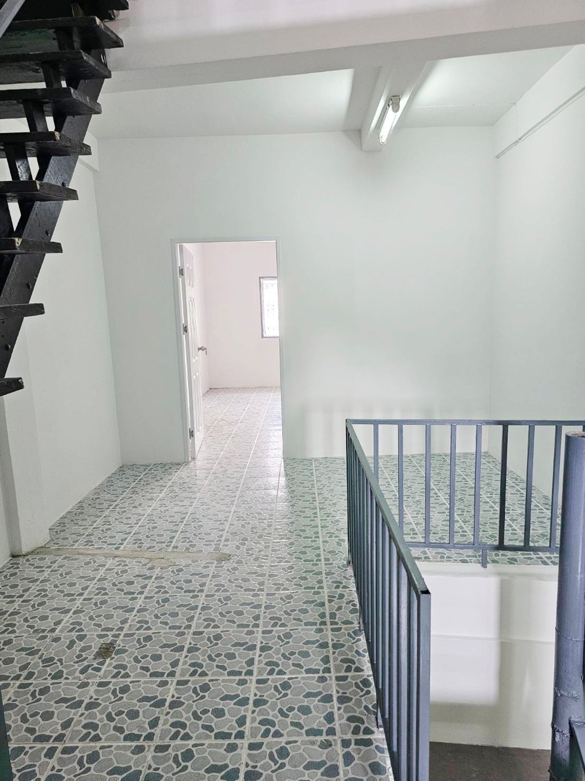 อาคารพาณิชย์โชคชัย4 ลาดพร้าว71 : 🔥ขายตึกแถว 3ชั้น ลาดพร้าว-โชคชัย4 สามารถเช่าทำออฟฟิศ หรือเปิดร้านอาหารได้ (ขายพร้อมผู้เช่า)