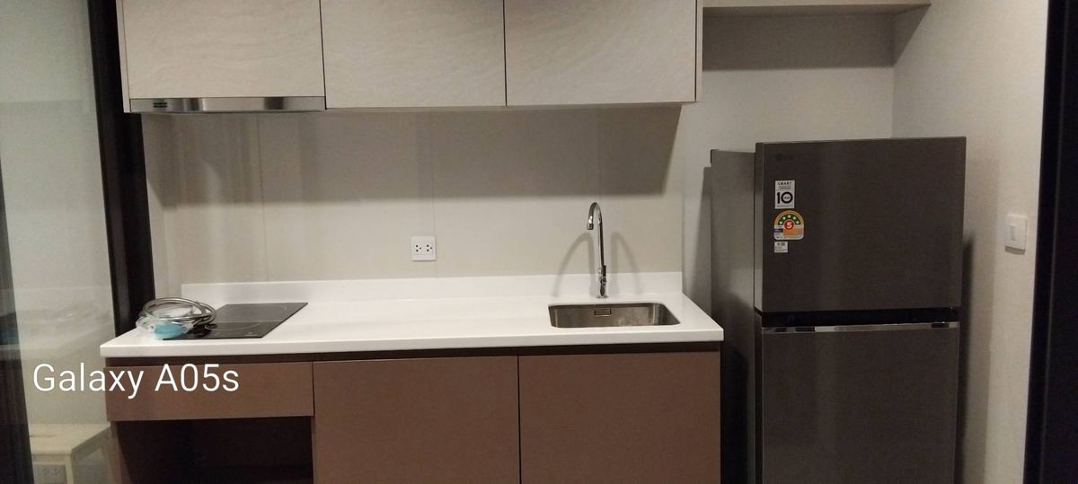 For SaleCondoThaphra, Talat Phlu, Wutthakat : Pool View close to BTS Talad Plu, Fully furnished, Sell with tenant 081-245-7349