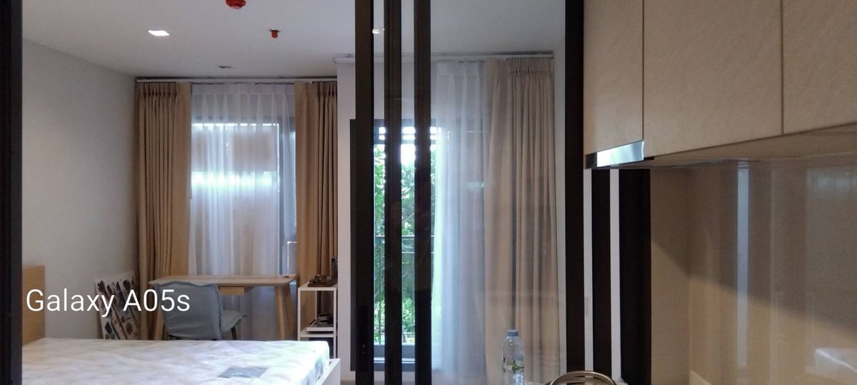 For SaleCondoThaphra, Talat Phlu, Wutthakat : Pool View close to BTS Talad Plu, Fully furnished, Sell with tenant 081-245-7349