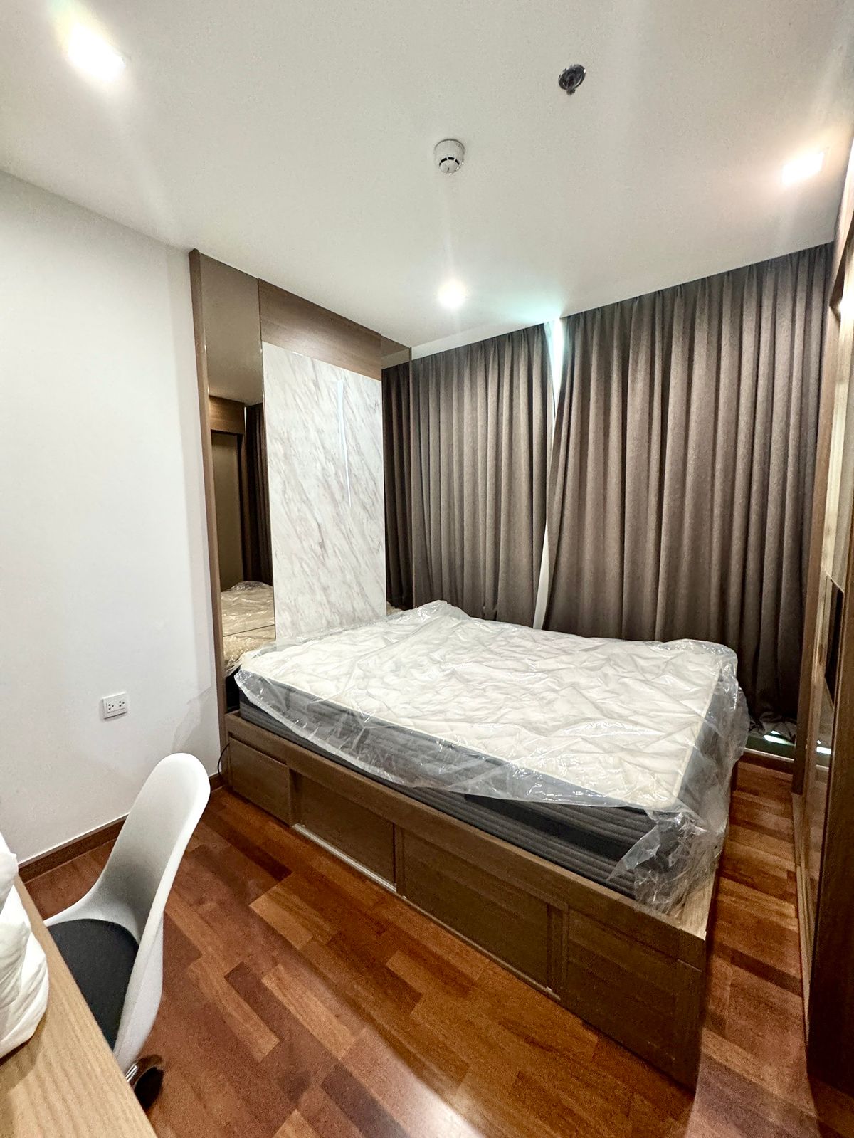 For RentCondoRatchathewi,Phayathai : New Room! Wish Signature Midtown Siam with Private Lift💖 2Bedrooms 1Bathroom- High Floor- Fully Furnished-Rady to Move in