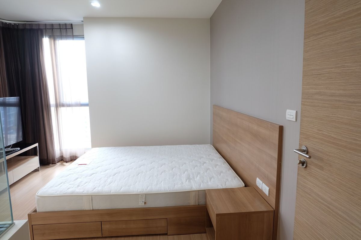 ขายคอนโดอ่อนนุช อุดมสุข : ขายห้องที่ Rhythm Sukhumvit 50 ราคา 8,500,000 บาท [MKs250731]