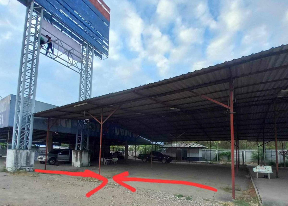 ให้เช่าที่ดินปทุมธานี รังสิต ธรรมศาสตร์ : สอบถามโทร : 061-549-2994 (หลุดจอง เหลือ 2 ล็อคสุดท้าย) ให้เช่าที่ดินแบ่งเป็นล็อค 255 ตารางเมตร และป้ายโฆษณา ติดถนนใหญ่ 346 ใกล้แยกสันติสุข ใกล้แม็คโคร ปทุมธานี ใกล้โรงพยาบาลปทุมธานี