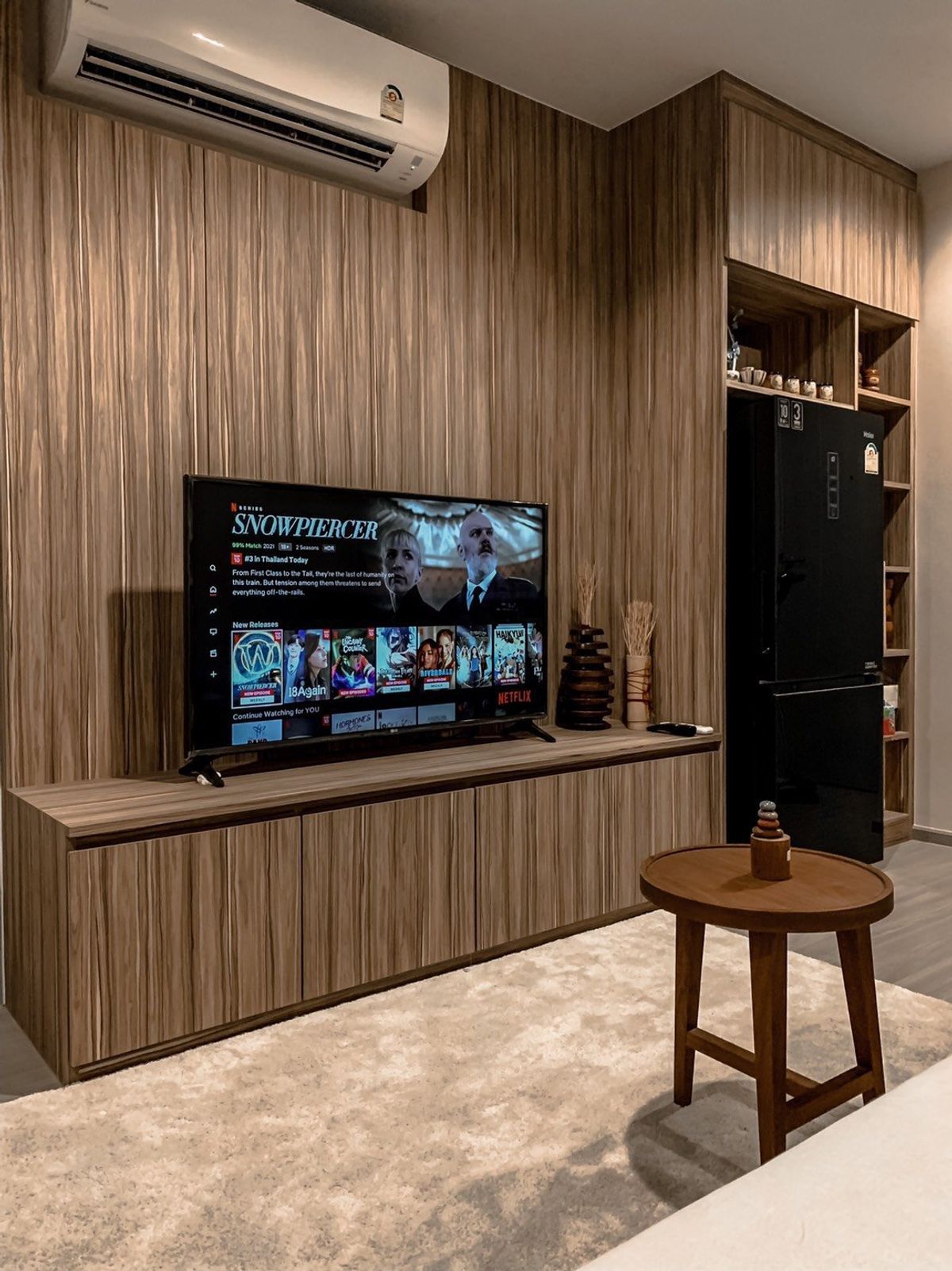 ขายคอนโดลาดพร้าว เซ็นทรัลลาดพร้าว : ตำแหน่งหายาก ชั้นสูง แต่งสวย built-in ทั้งห้อง ติด BTS ห้าแยกลาดพร้าว 081-245-7349