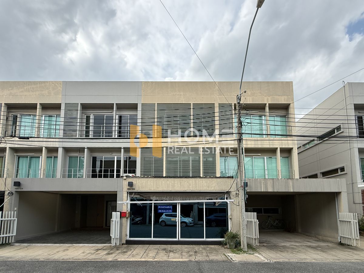 ขายทาวน์โฮมพัฒนาการ ศรีนครินทร์ : ทาวน์โฮม โนเบิล คิวบ์ พัฒนาการ / 3 ห้องนอน (ขาย), Noble Cube Pattanakarn / Townhome 3 Bedrooms (FOR SALE) PALM865