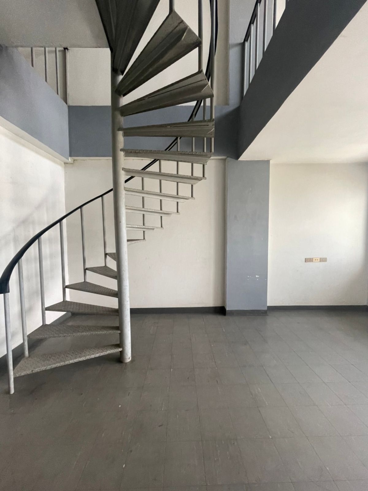 ขายคอนโดวิภาวดี ดอนเมือง หลักสี่ : 🔥ด่วนทรัพย์ธนาคาร🔥ขายห้องชุด แอร์พอร์ทเรสซิเดนท์เชียล คอนโด