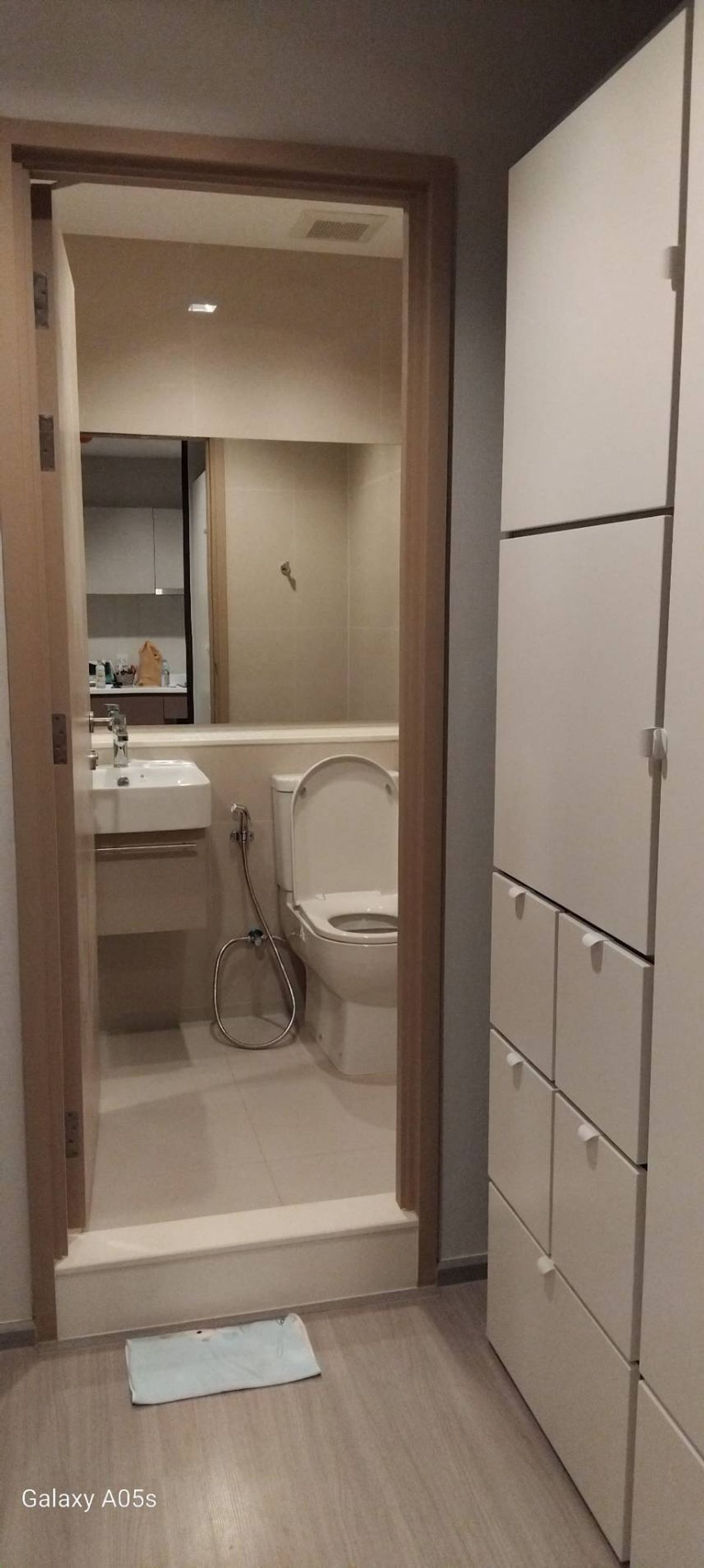 For SaleCondoThaphra, Talat Phlu, Wutthakat : Pool View close to BTS Talad Plu, Fully furnished, Sell with tenant 081-245-7349