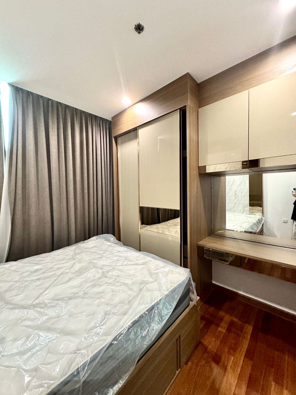 For RentCondoRatchathewi,Phayathai : New Room! Wish Signature Midtown Siam with Private Lift💖 2Bedrooms 1Bathroom- High Floor- Fully Furnished-Rady to Move in