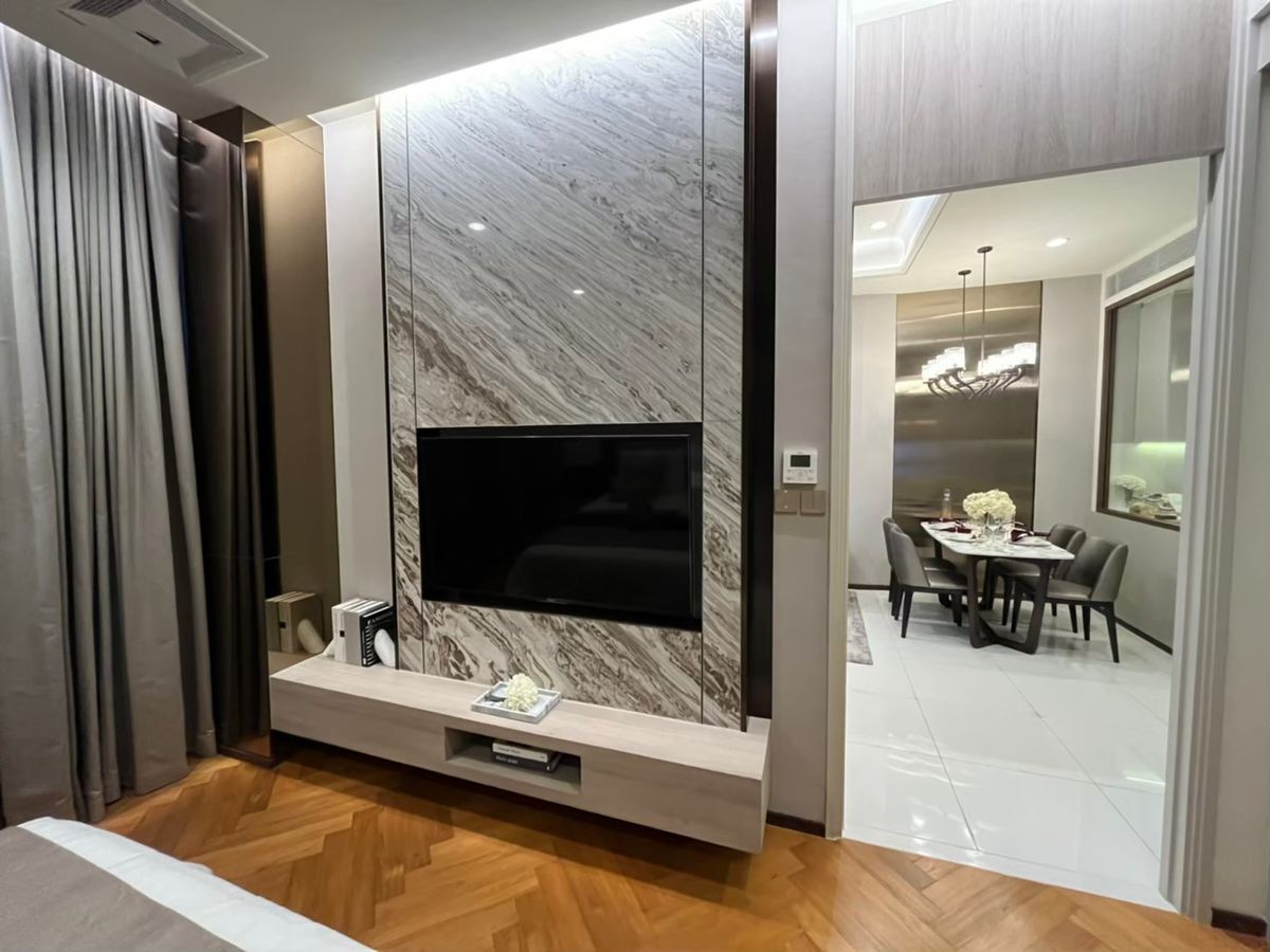 ขายคอนโดสุขุมวิท อโศก ทองหล่อ : คอนโดหรู ติด รร นานาชาติ St. Andrews ใกล้ BTS เอกมัย และ พระโขนง  081-245-7349