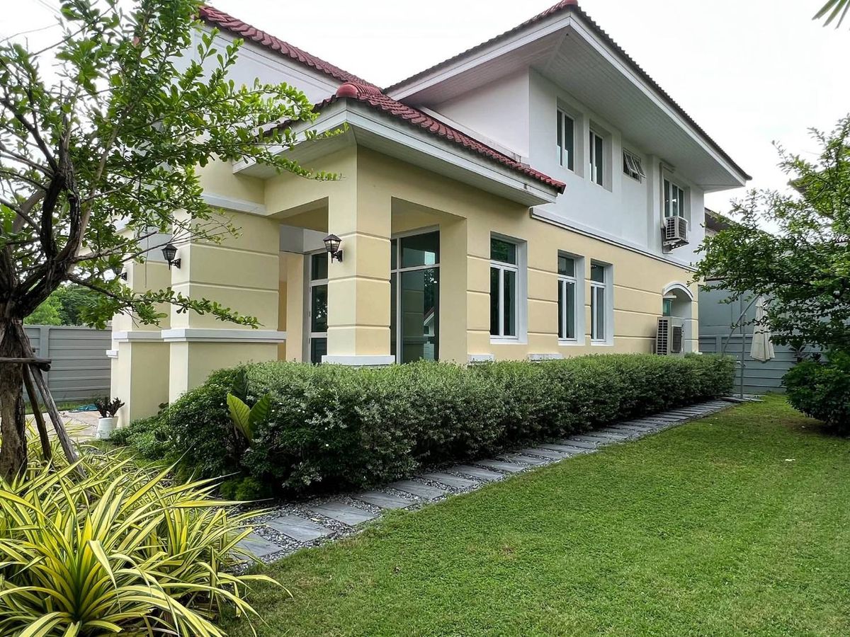 ให้เช่าบ้านลาดกระบัง สุวรรณภูมิ : ให้เช่า บ้านเดี่ยว 2 ชั้น ม.บารเมษฐ์ เฉลิมพระเกียรติ62 บ้านสวย มีเฟอร์นิเจอร์ พร้อมอยู่ ราคา 55,000 บาท