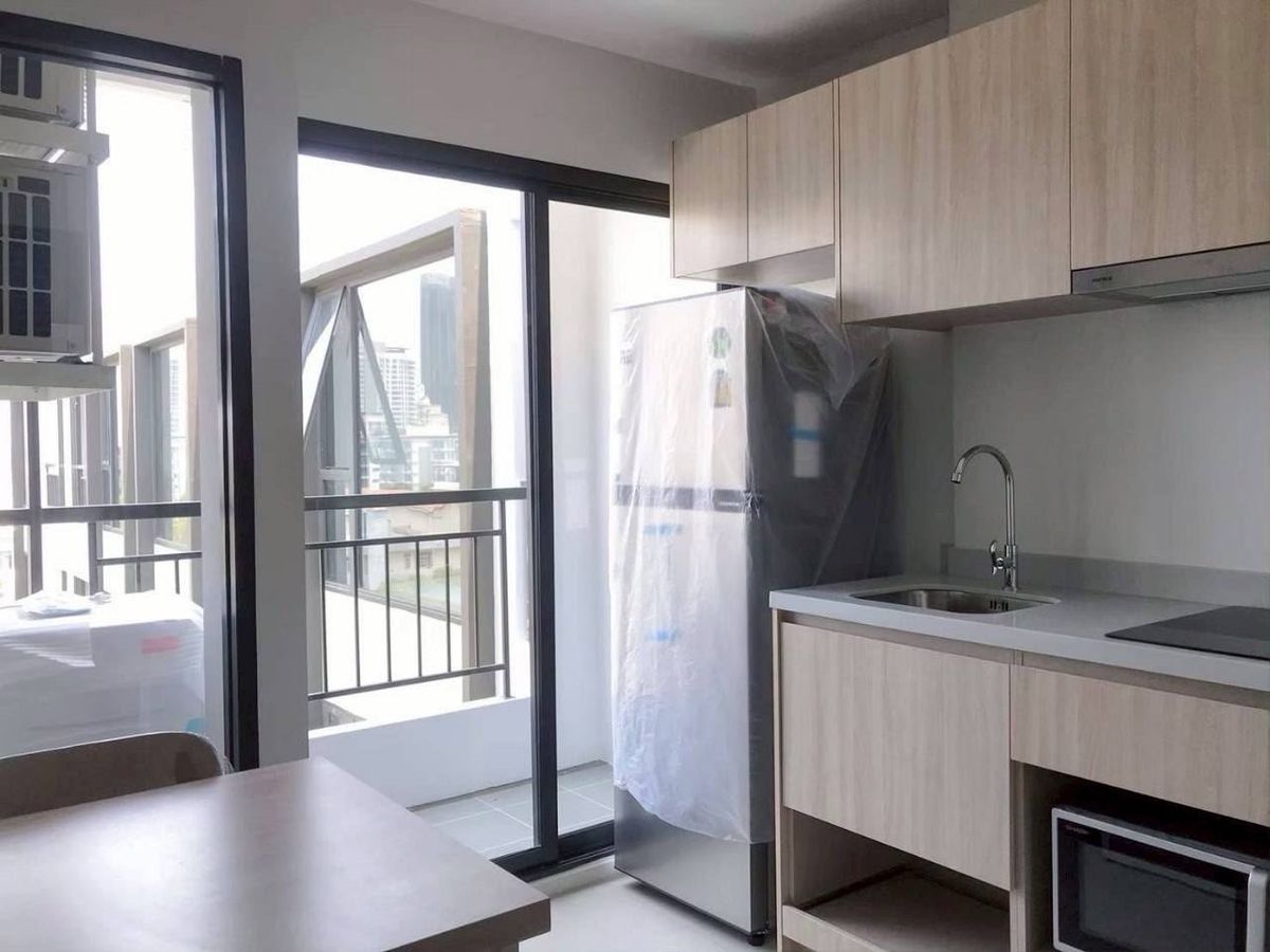 For RentCondoOnnut, Udomsuk : New room for rent, new furniture, available 1 Aug 68 at The Nest Sukhumvit 64, a 28.8 sqm city view of the city. Price 12,500 baht.