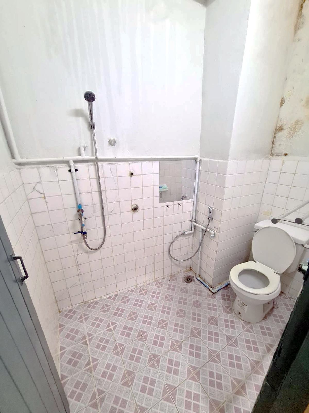 อาคารพาณิชย์โชคชัย4 ลาดพร้าว71 : 🔥ขายตึกแถว 3ชั้น ลาดพร้าว-โชคชัย4 สามารถเช่าทำออฟฟิศ หรือเปิดร้านอาหารได้ (ขายพร้อมผู้เช่า)