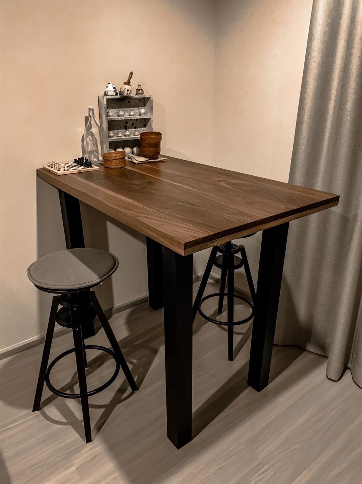 ขายคอนโดลาดพร้าว เซ็นทรัลลาดพร้าว : ตำแหน่งหายาก ชั้นสูง แต่งสวย built-in ทั้งห้อง ติด BTS ห้าแยกลาดพร้าว 081-245-7349