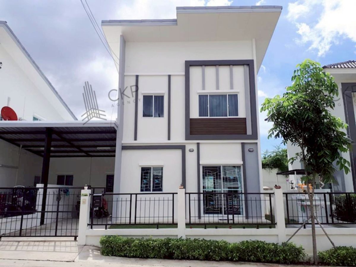 For SalePattaya, Bangsaen, Chonburi : Lanceo nov pattaya, semi-detached house, beautifully decorated, air-conditioned, located in the city center of Pattaya, ready to move in