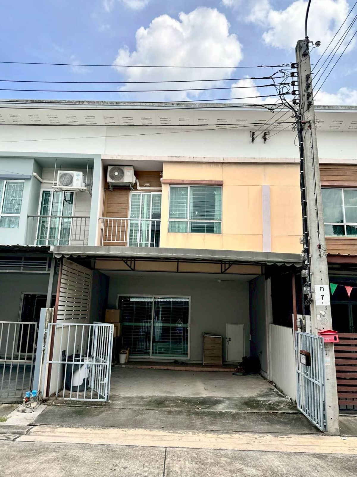 ขายทาวน์โฮมพัฒนาการ ศรีนครินทร์ : ขายด่วนทาวน์เฮ้าส์ วิลเลตไลท์ พัฒนาการ 38 ใกล้ APL หัวหมาก (N.1779)