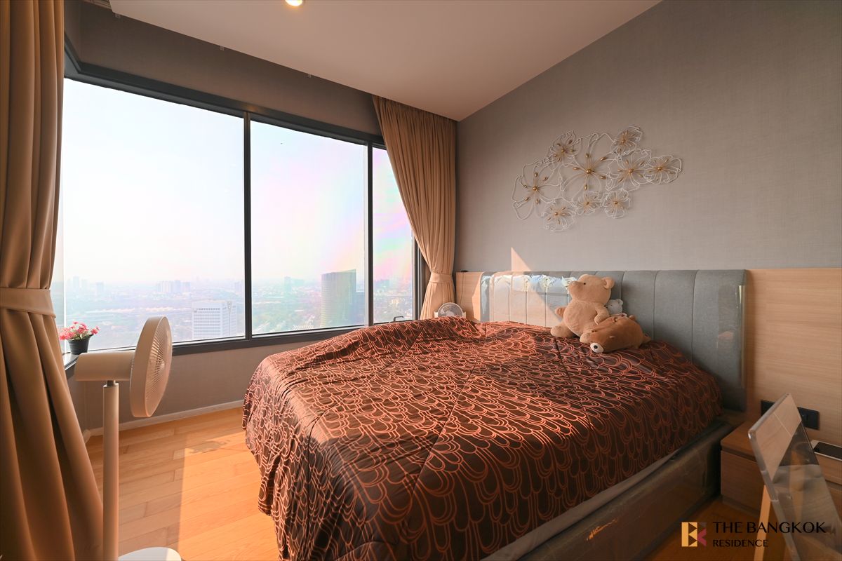 For SaleCondoLadprao, Central Ladprao : 🏙️ Stylish high-floor unit at M Ladprao 🐾 Pet-friendly, near BTS Ha Yaek Lat Phrao