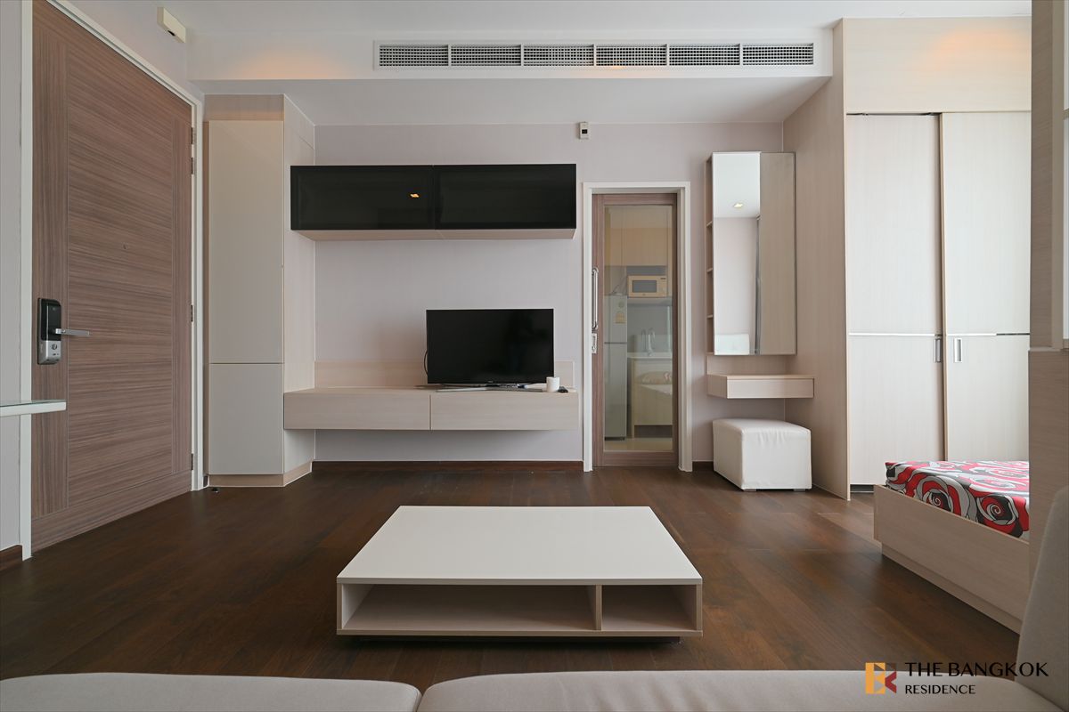 For RentCondoRama9, Petchburi, RCA : Q Asoke💥High-Rental Demand Condo in Prime Asoke Location, Near MRT Phetchaburi &  ARL Makkasan