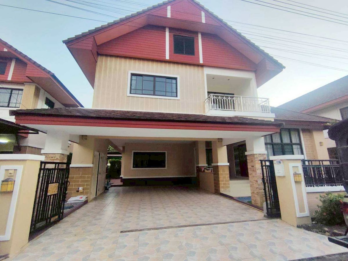 ให้เช่าบ้านเชียงใหม่ : บ้านในโครงการ ให้เช่าเดือนละ 26,000 บาท ใกล้รร.นานาชาติยูนิตี้คอนคอร์ดเพียง 5 นาที No.15H737
