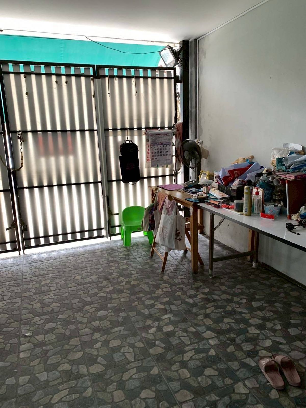 ขายทาวน์โฮมลาดพร้าว101 แฮปปี้แลนด์ : ขายด่วนทาวน์เฮ้าส์ โครงการหมู่บ้านเสนา ซอยแฮปปี้แลนด์ ใกล้เดอะมอลล์บางกะปิ (N.1787)